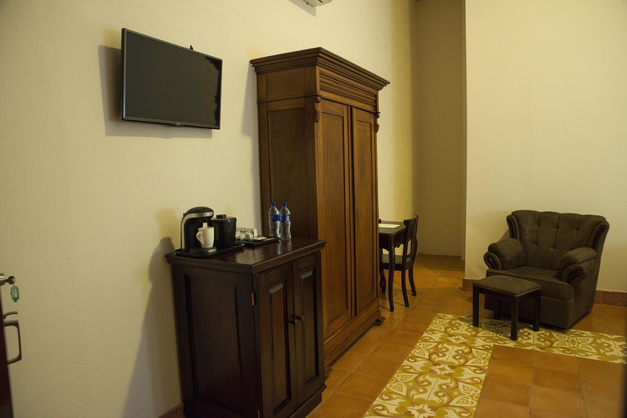 Real La Merced Hotel 4*