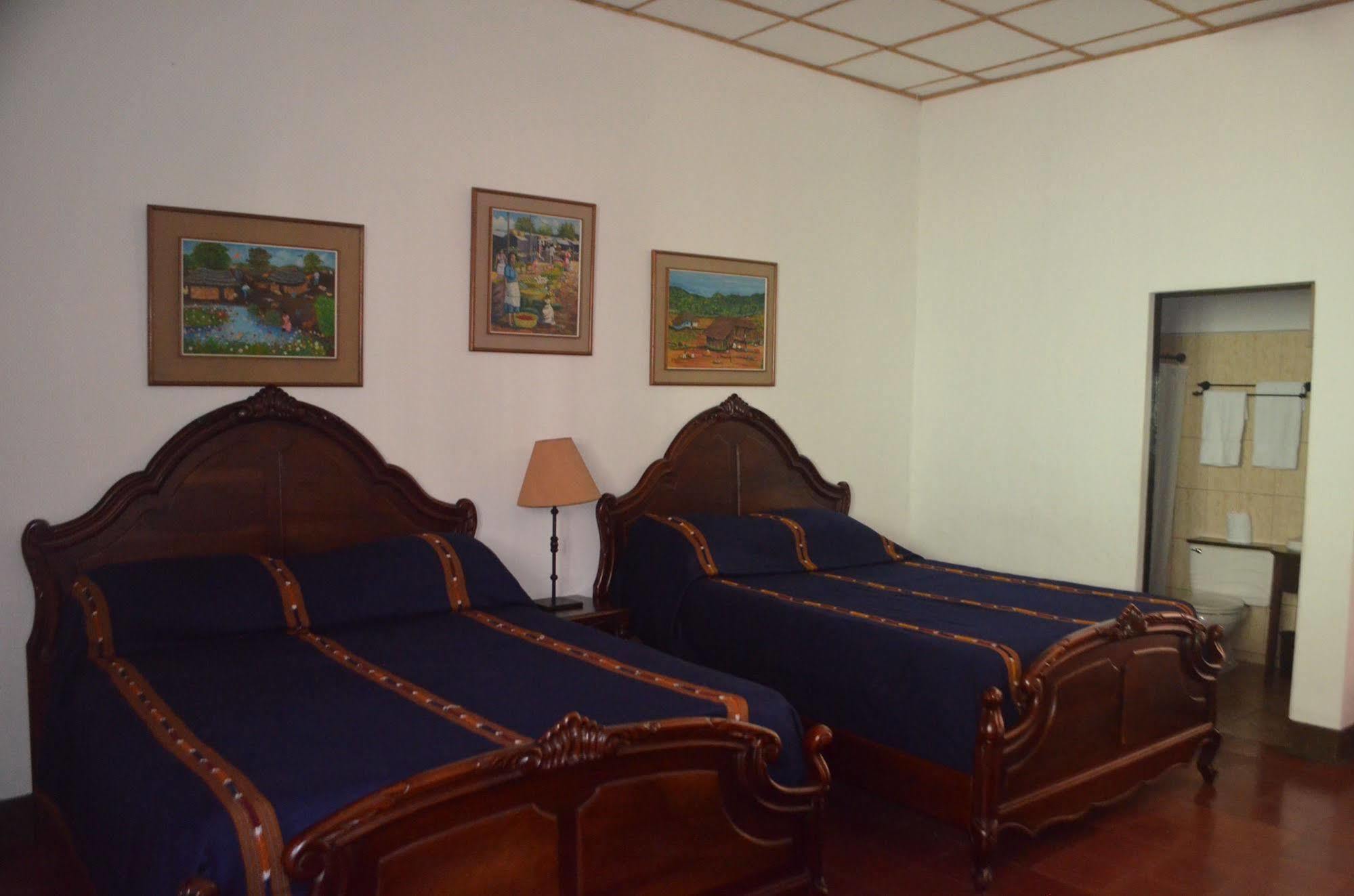 Real La Merced Hotel 4*